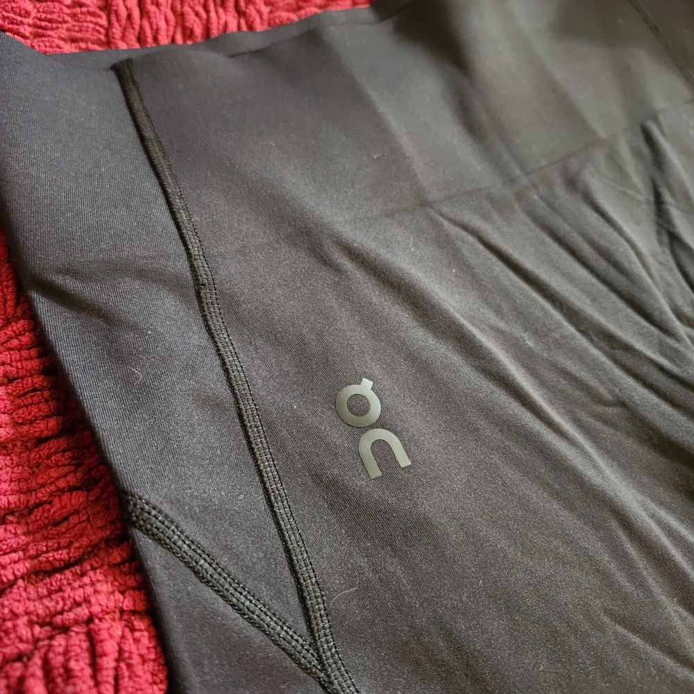 On Black Movement Tights Shorts XL